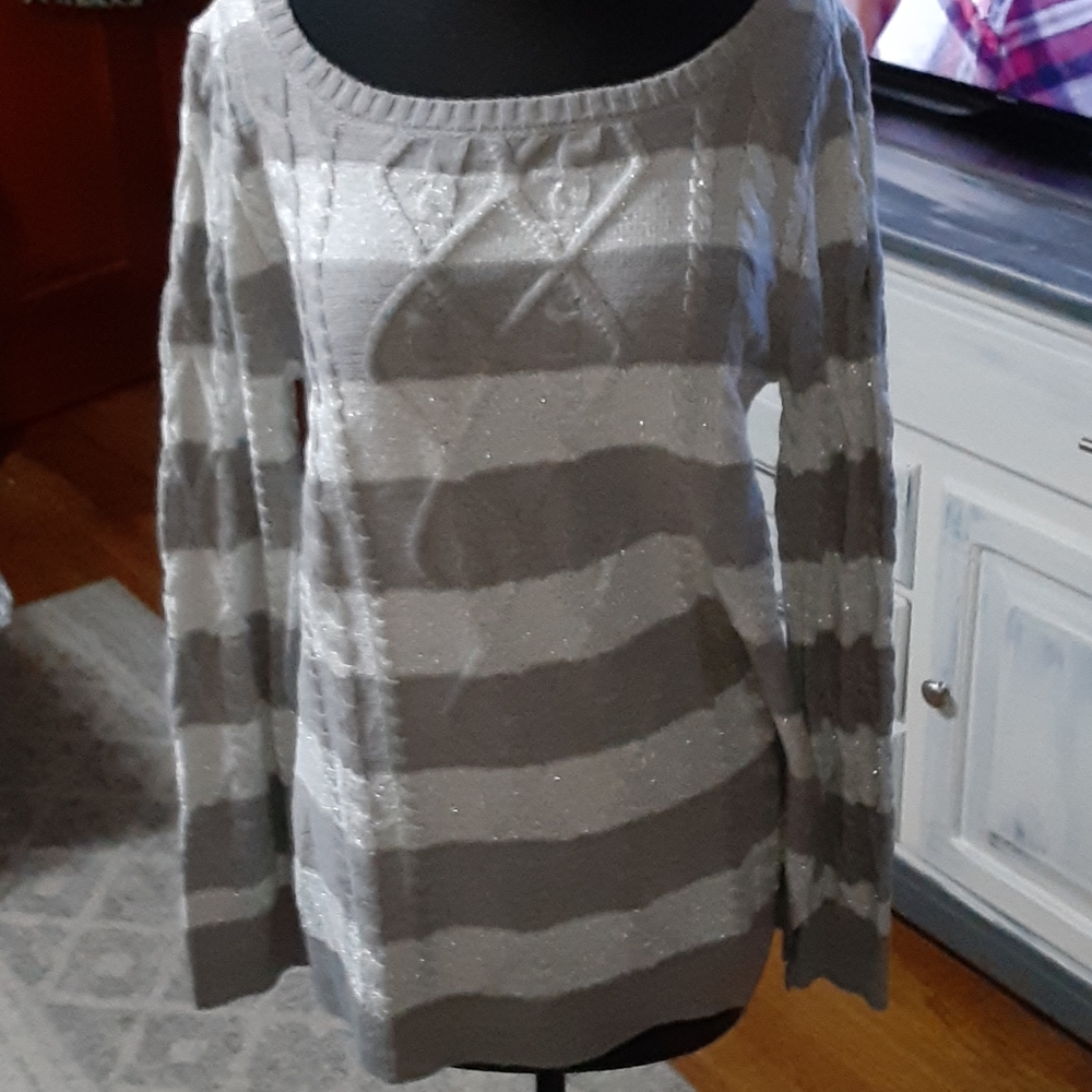 New York & Company Sweater